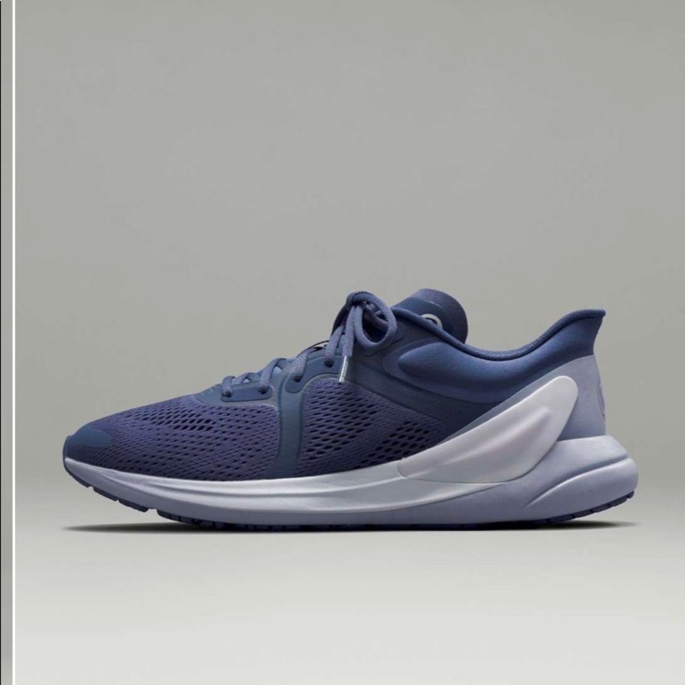 Lululemon blissfeel sneakers size 7.5